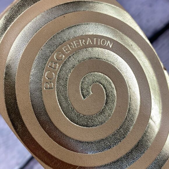 BCBGeneration Sandals Metallic‎ Gold and Tan Sandals Women's Size 8 - Picture 9 of 14